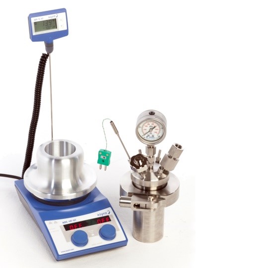 ystème PressureSyn et agitateur magnétique chauffant